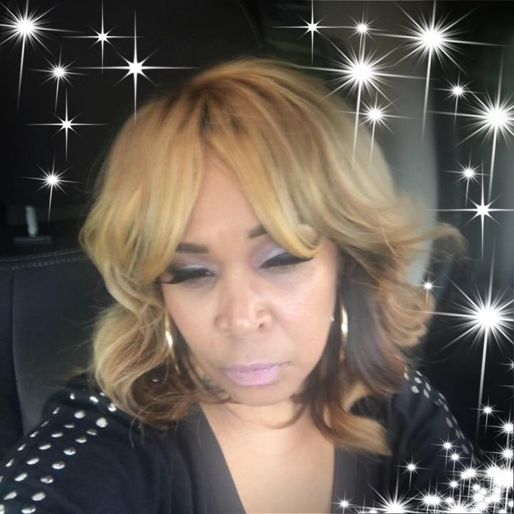 Meet your Posher, Christina